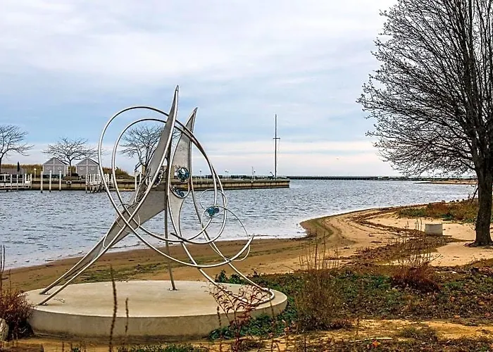 Bliss Point Inn & Suites